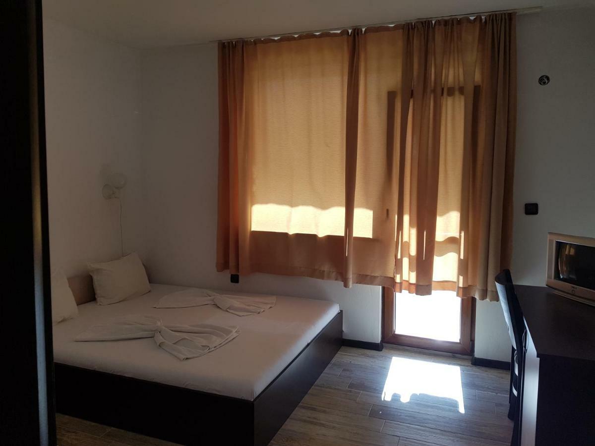 Vladimirov Guest House Primorsko Exterior foto
